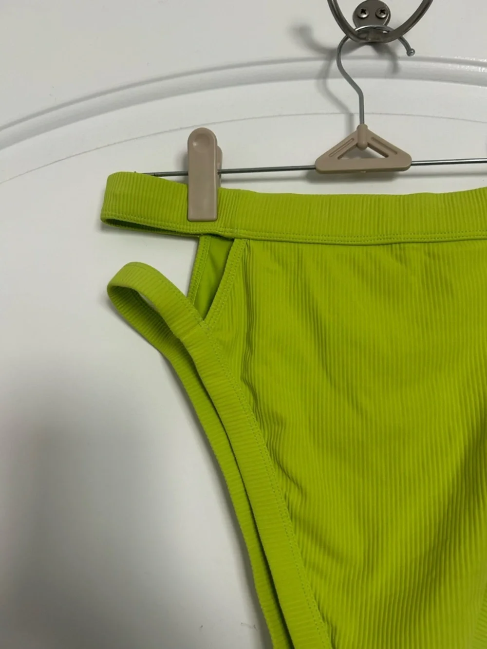 Lovers & Friends Ribbed Bikini Bottom Green size M vacation chic summer travel